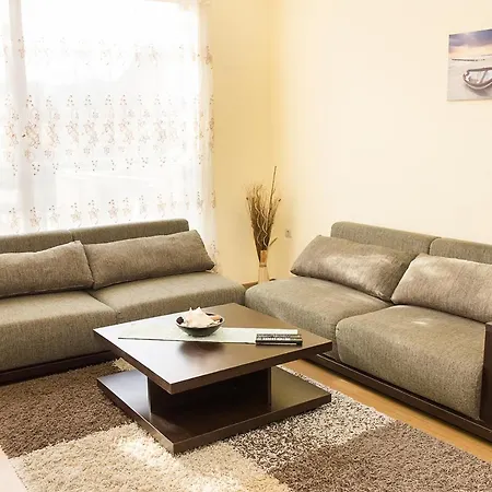 Appartamento Essence One-bedroom W/ Parking & Terrace