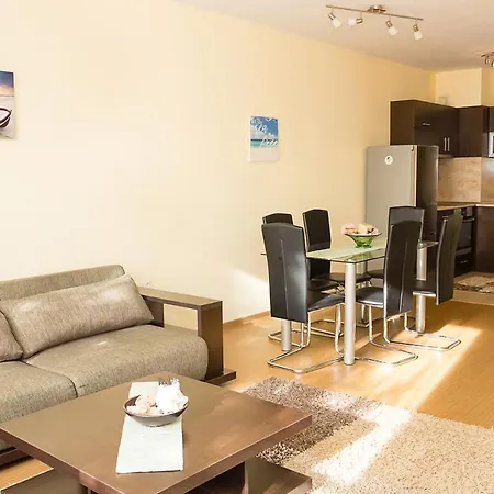 Essence One-bedroom W/ Parking & Terrace Varna
