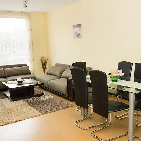 Apartment Essence One-bedroom W/ Parking & Terrace *