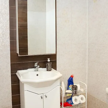 Essence One-bedroom W/ Parking & Terrace Apartment *